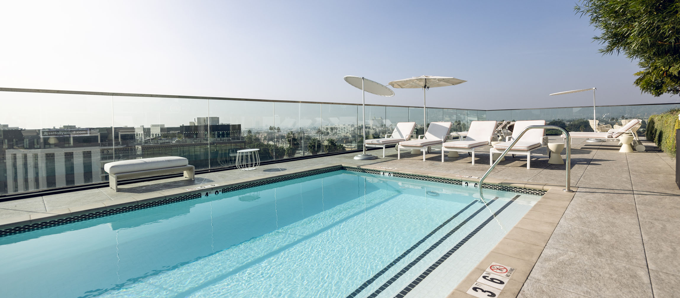 Best Hotels in Los Angeles with Rooftop Pools